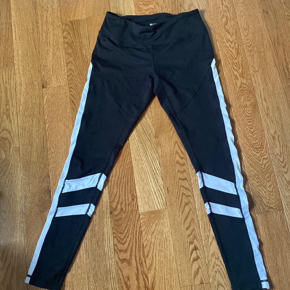 Zella black and white striped athletic leggings